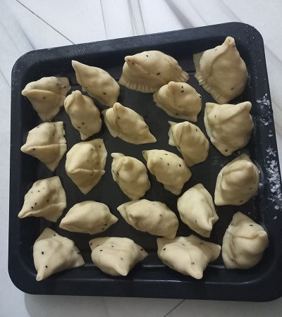 চিকেন আলু সিংগারা ১০ পিস